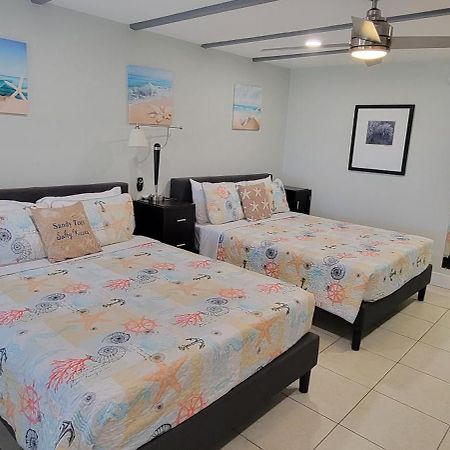 Bay View, Studio206, Beach Steps Away! Pool+Wifi Ruskin Exterior photo
